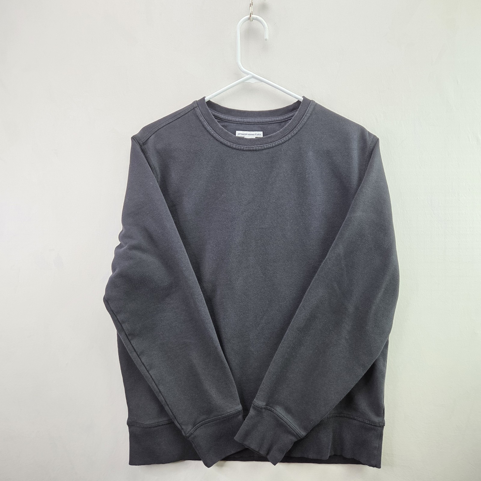 Amazon Essentials Mens Medium Dark Gray Crewneck … - image 2