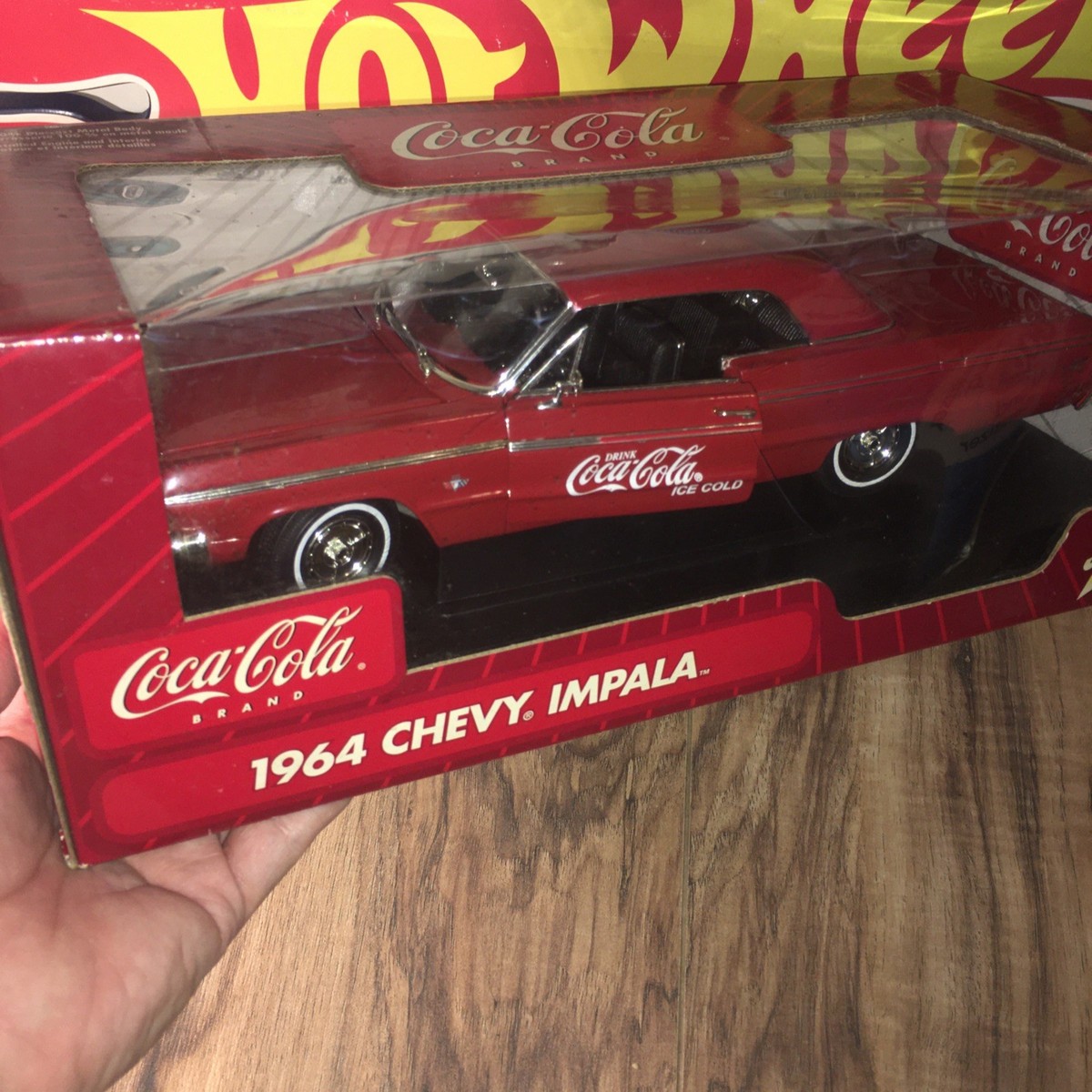 JOHNNY LIGHTNING コカコーラCHEVY IMPALA　1/18 1:18 Johnny Lightning 1964 Chevy Impala Coca Cola Chevrolet Vhtf