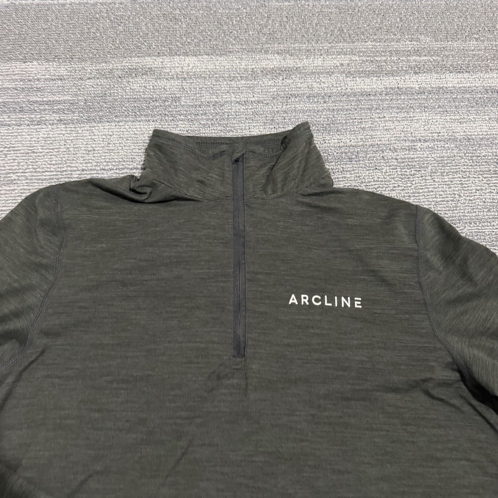 Vuori Pullover Medium Gray Ease Performance 2.0 H… - image 3