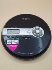 Sony Walkman D-NE241 Silver Portable Compact CD Player Excellent
