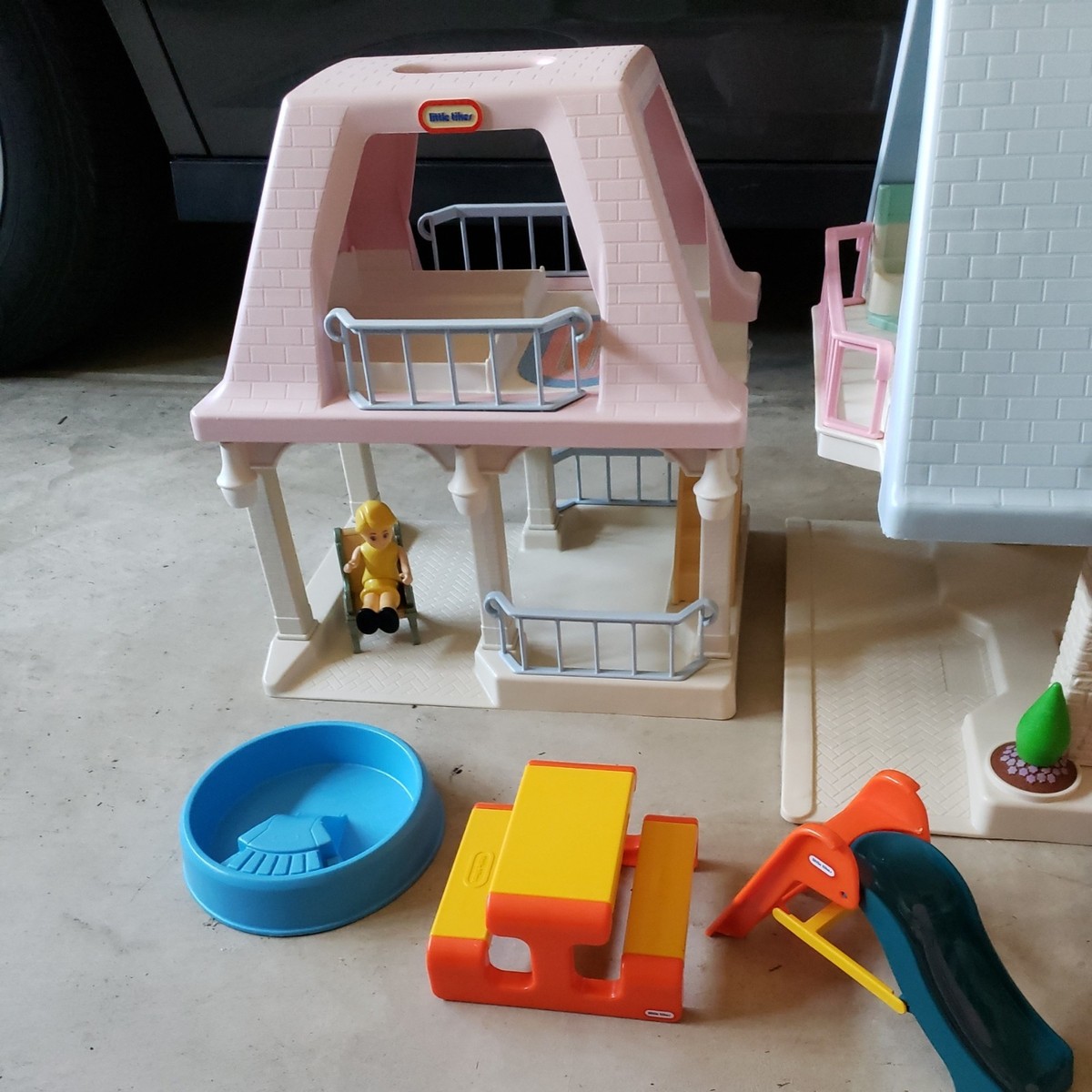 VINTAGE Little Tikes Large Dollhouse AND Grandmas House, plus