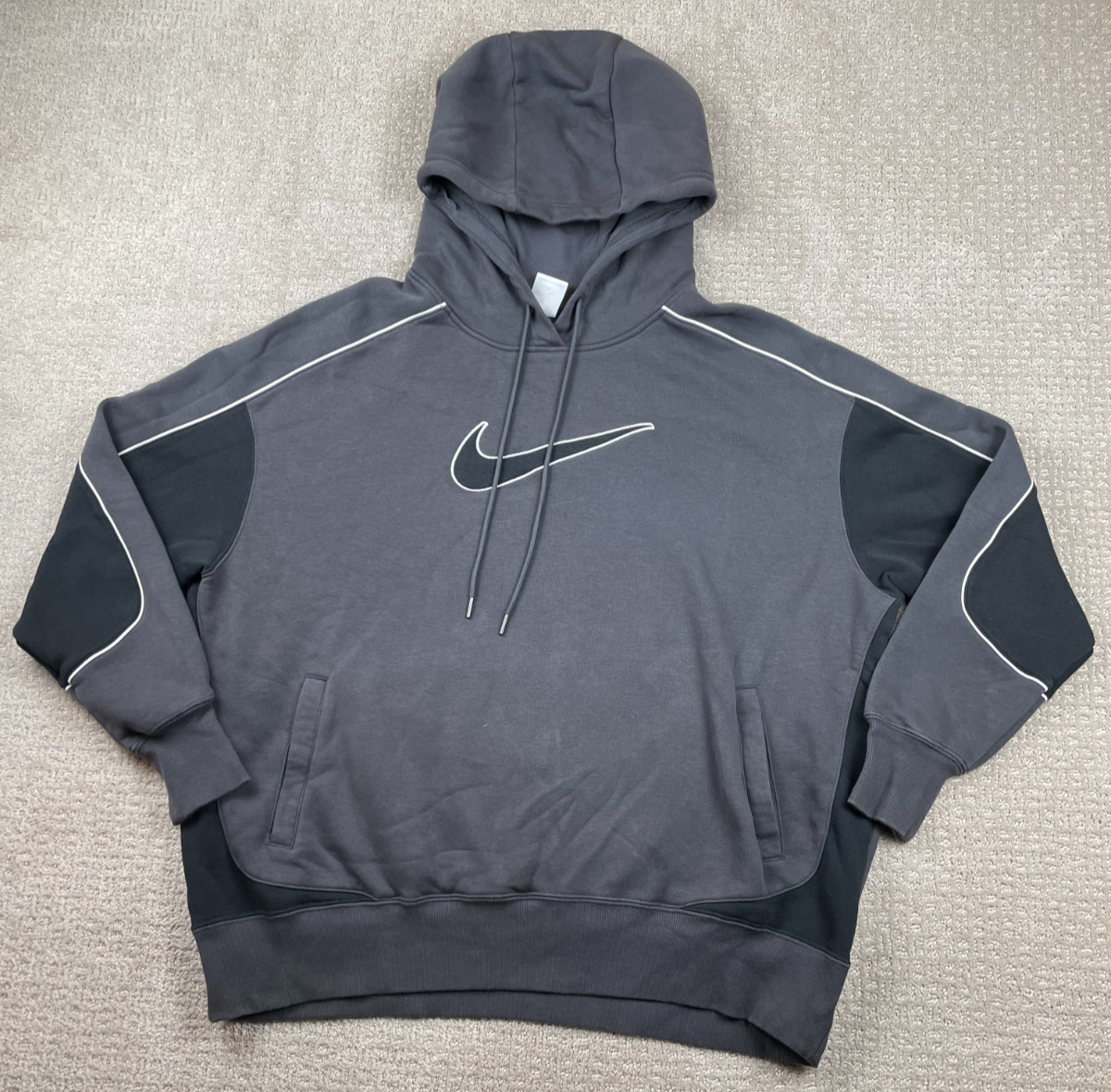 Nike Hoodie Womens Large Gray Black Swoosh Oversized Fleece Pullover FV5311-060