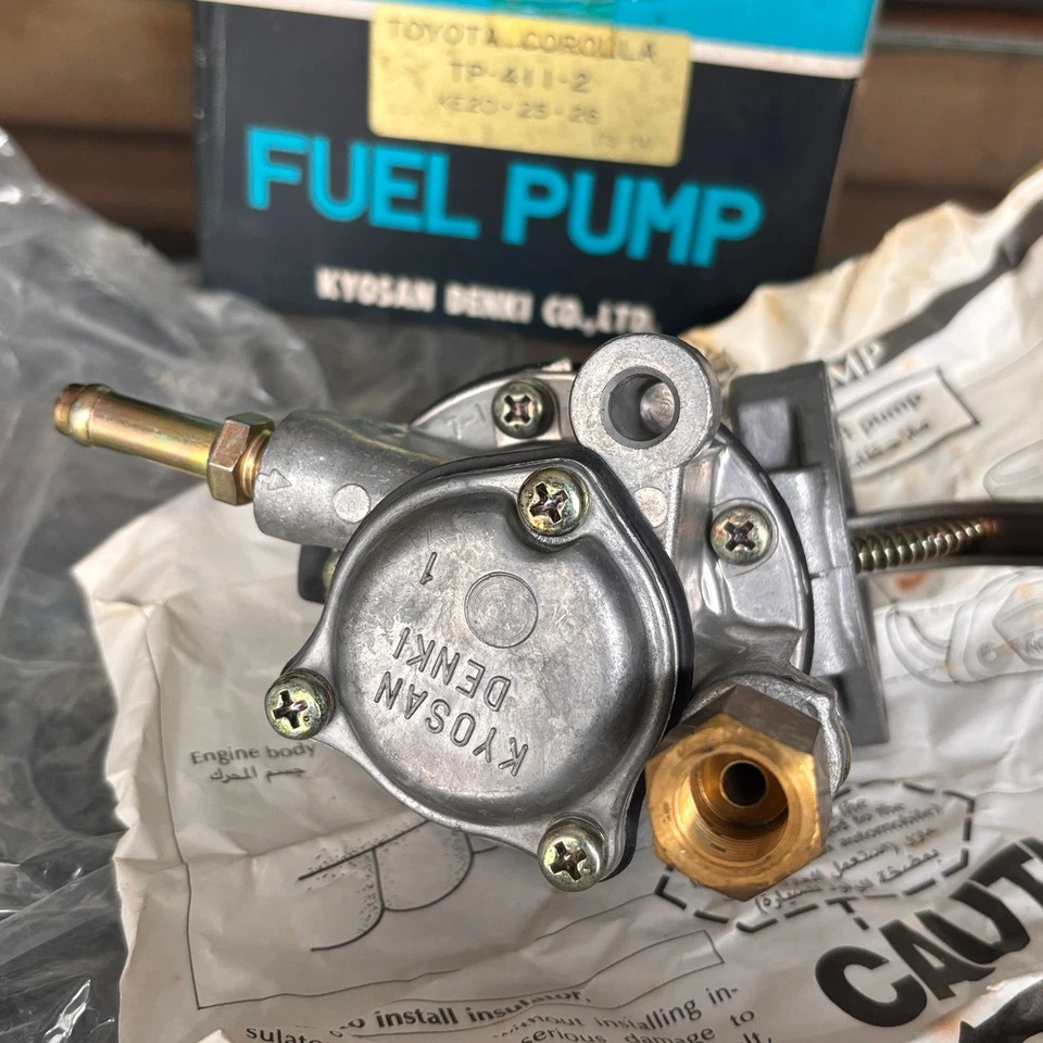 Bomba de combustible del motor Kyosan Denki para motor Toyota Corolla KE20 KE25 KE26 serie 3K Foto 4 de 4