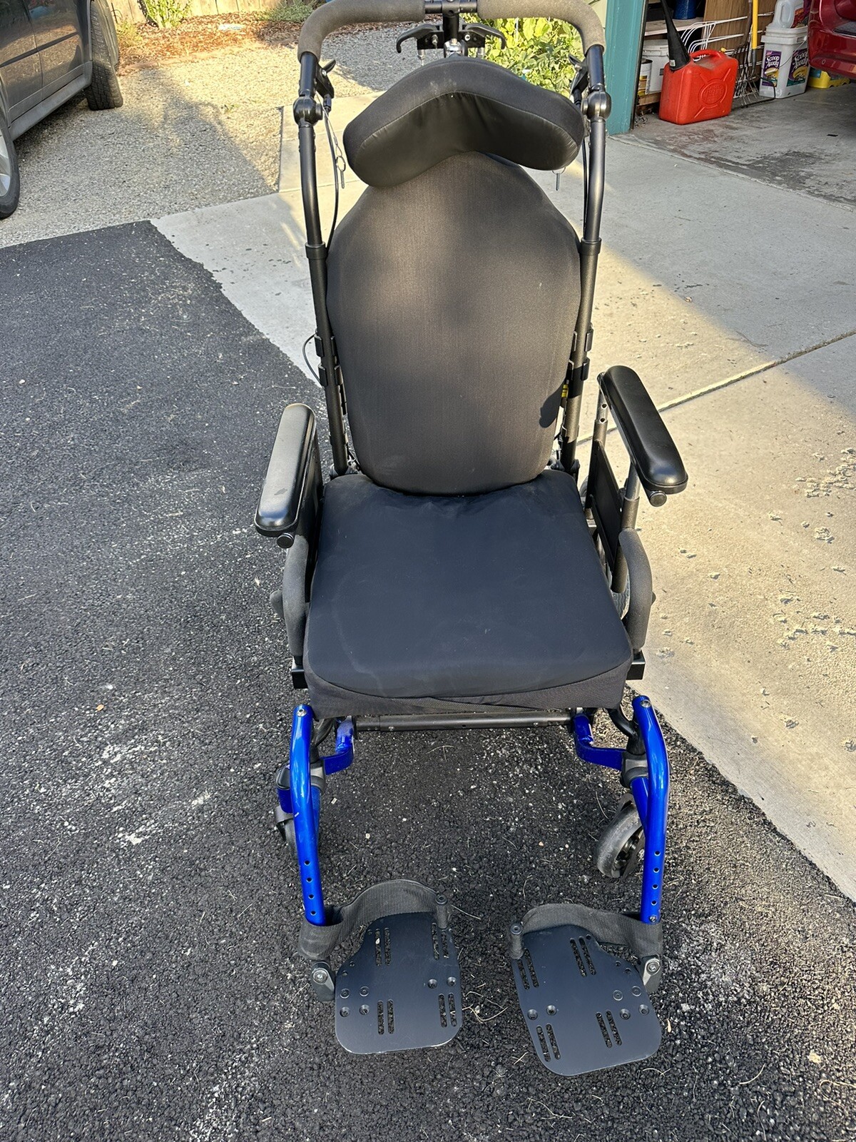 Quickie Zippie Iris Tilting Wheelchair W/Jay 3 Seat Excellent Condition