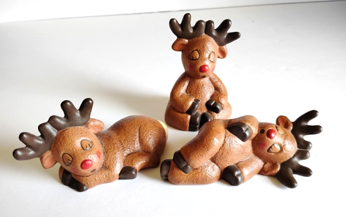 3 estatuillas de cerámica vintage de ciervos renos dormidos Navidad pintadas a mano kitsch