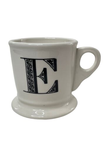 Tasse à café style rasage blanc monogramme Anthropologie monogramme lettre E initiale noire - Photo 1 sur 7