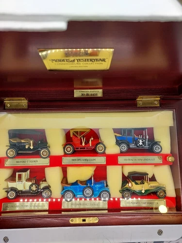 Matchbox Models Of Yesteryear 1984 Connoisseur Collection Ltd edition boxed set.
