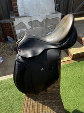Albion Selecta Saddle  17.5” Medium / Medium Wide With GP Rolls