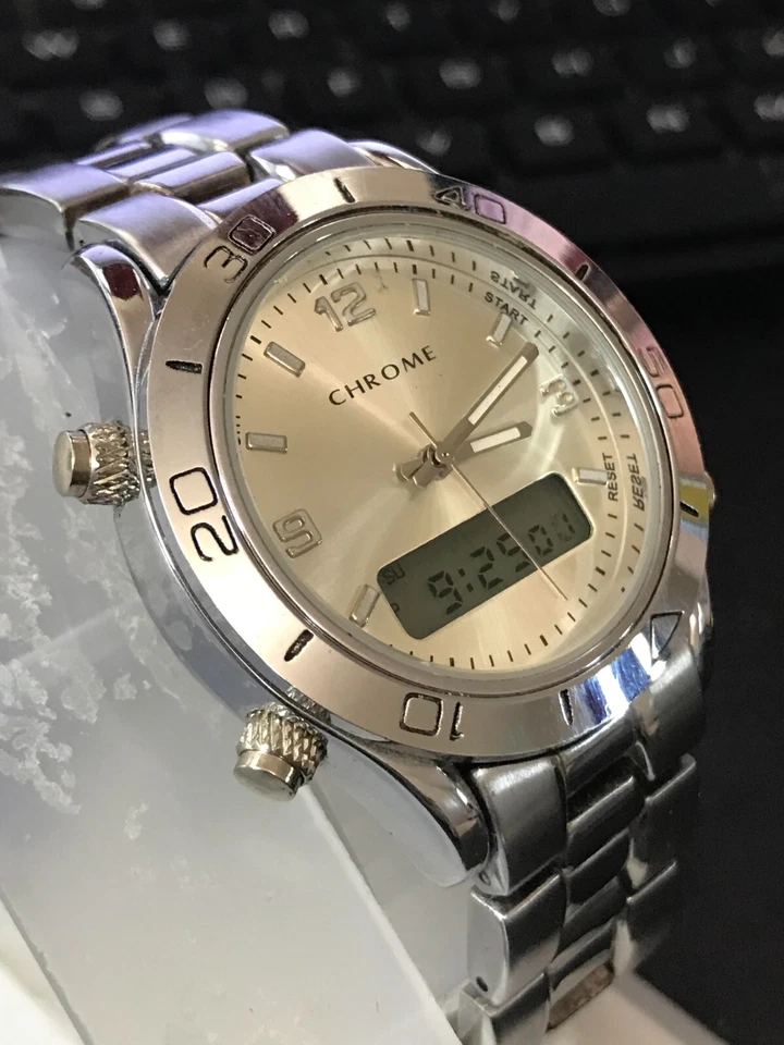 Relógio masculino vintage Azzaro cromado 41 mm mostrador prateado CAIXA PESADA, Run (Lote2058) - Imagem 4 de 4