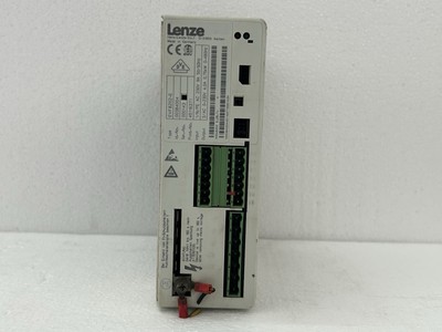 LENZE EVF8202-E VARIABLE FREQUENCY DRIVE INPUT: 9 AMP 1 PHASE 230 VAC 50/60 HZ