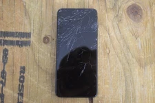 Samsung Galaxy S20 FE 5G Smartphone 128GB Cracked Screen AS-IS For Parts Repair