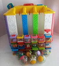 Fisher Price Incrediblock Cube Peek A Block Activity Center with Peek a Blocks