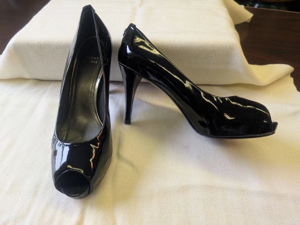 Zapatos de salón Stuart Weitzman 10 de charol negro punta abierta plataforma de aguja usados 1X Foto 3 de 4