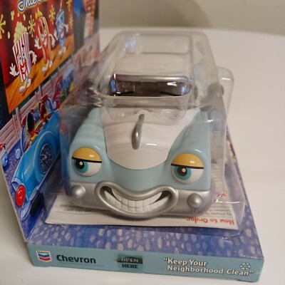 THE CHEVRON CARS DELLA DELUXE RARE COLLECTIBLE WITH OPENING AND