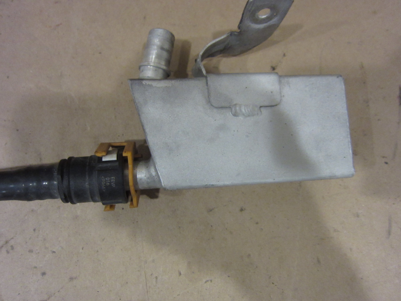 Ferrari California - Disareator  with Tube - P/N 253583