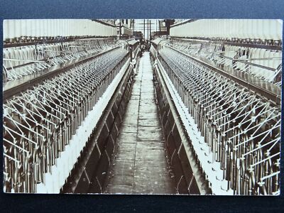 Lancashire Oldham Baumwollspinnerei Innenraum zeigt Ringspinnerei um 1905 RP Postkarte