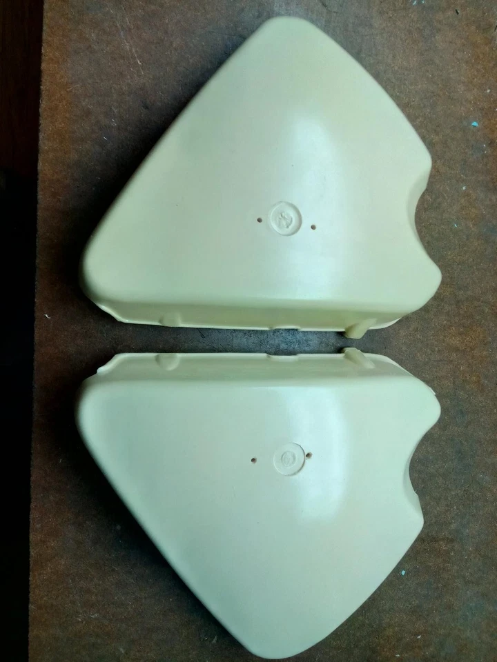 Honda SL350 K0 Right and Left side covers - Image 2 of 4