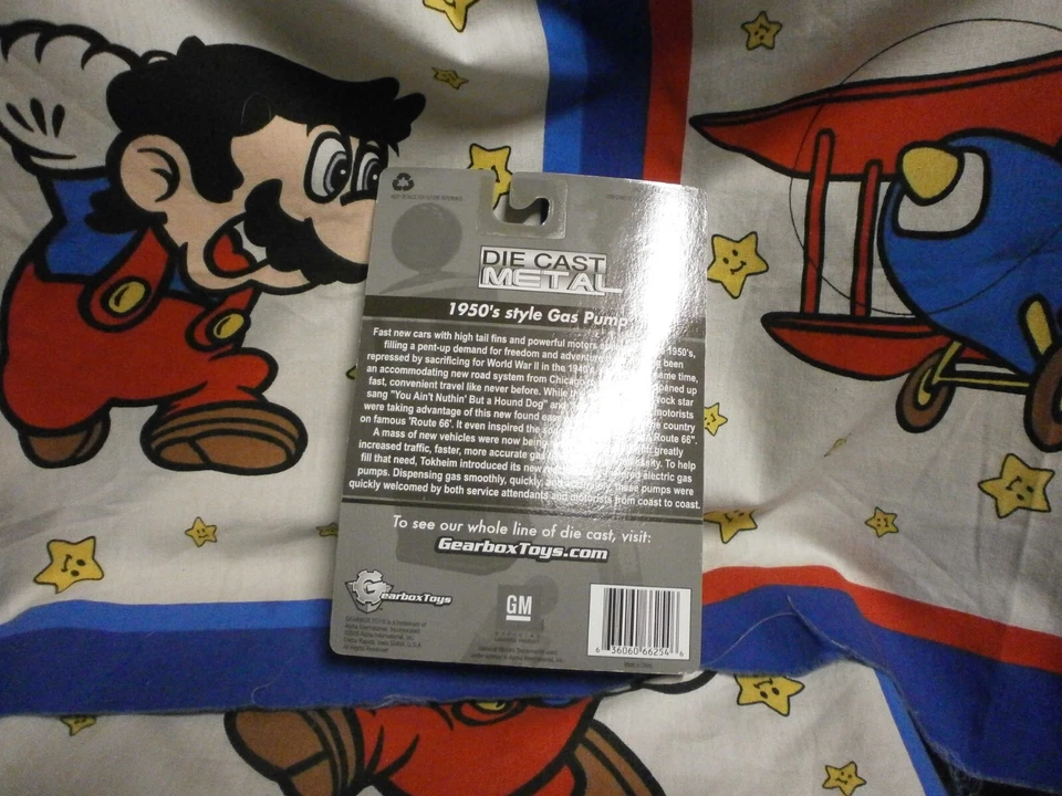 New Gearbox Toys Die Cast Metal Chevy Chevolet Corvette 1950s Style Gas Pump - Image 2 of 2