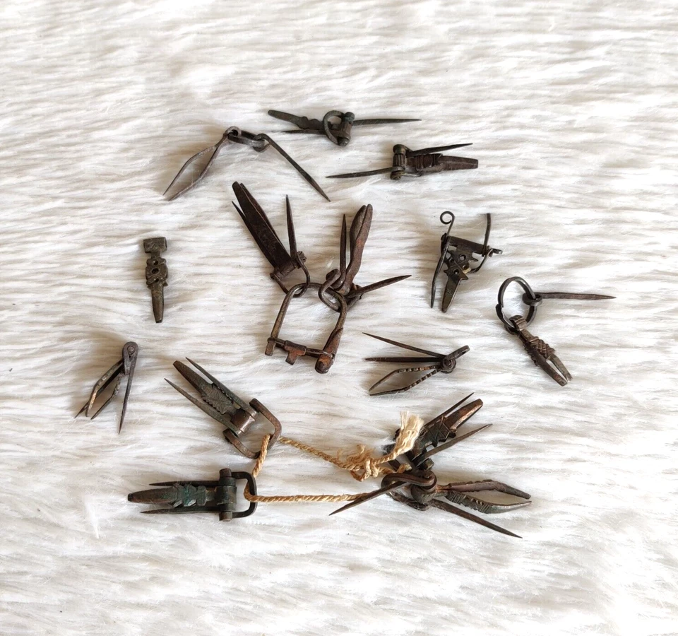 Antique Handcrafted Primitive Iron Tweezer Miniature Collectible 11 Pcs TZ39 - Image 2 of 3