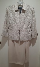 Jessica Howard Dress  Jacket Set Formal Wear Classy Size 6 Petite Beaded Beige