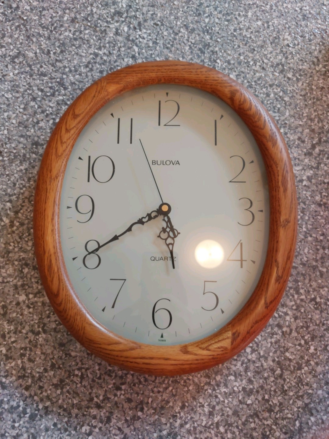 Rare Bulova Oval Oak Clock  Analog display Working Condition