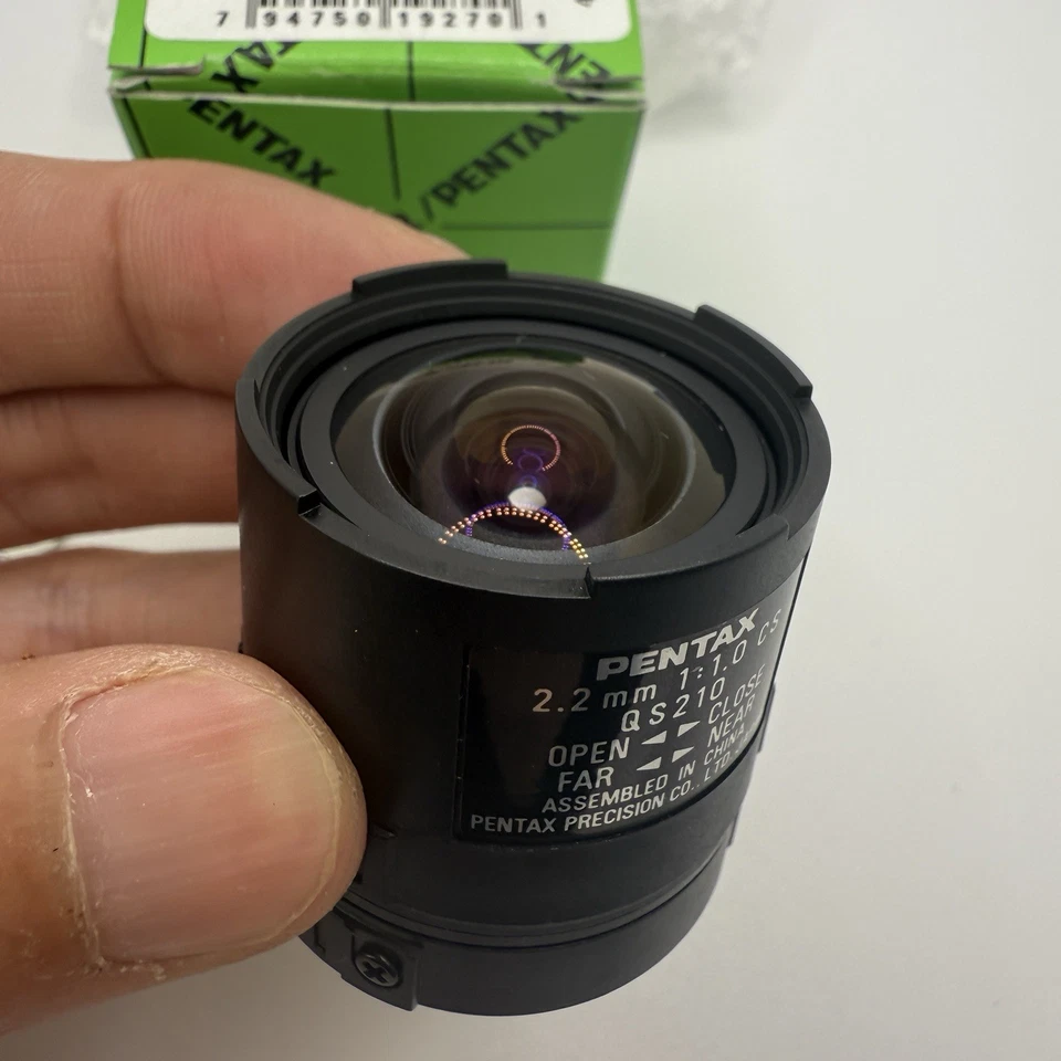 COSMICAR Pentax 2.2mm C Mount F1.0 CCTV Camera Lens (5Pcs )  - Image 4 of 4