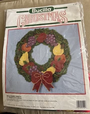 Vintage 1990 BUCILLA CHRISTMAS Della Robbia Wreath Cross Stitch Kit 61142 SEALED
