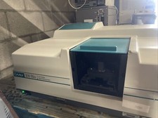 Varian Cary 100 Bio Series II UV-Visible Spectrophotometer
