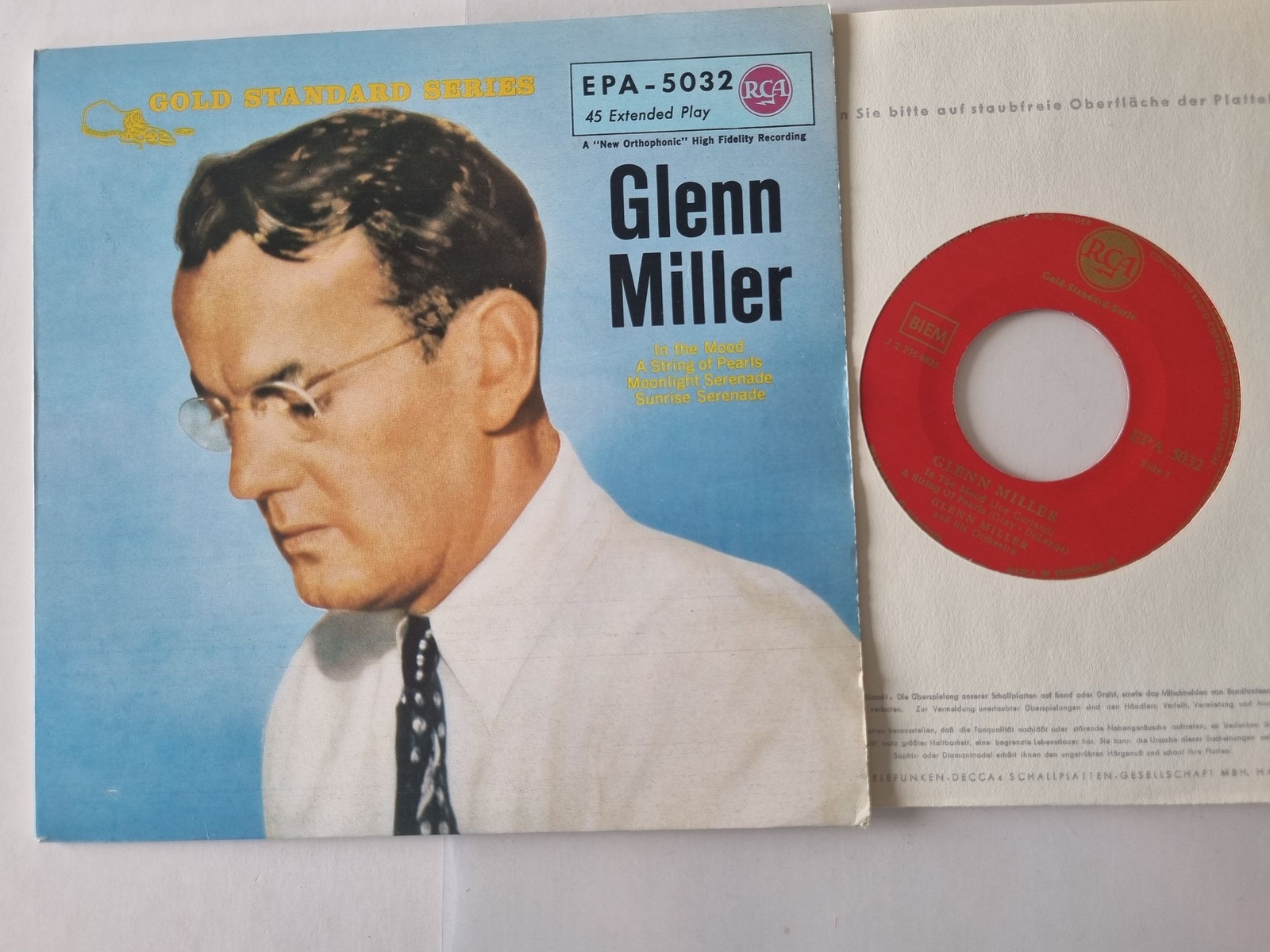 Glenn Miller - In the mood/ String of pearls/ Moonlight serenade 7'' Vinyl EP