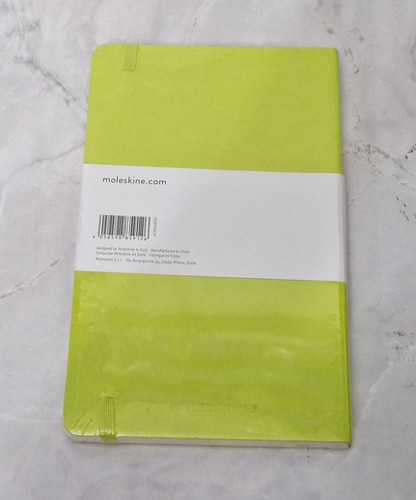 Cuaderno MOLESKINE A5 verde limón 160 páginas 154 x 213 mm página forrada en blanco PVP £17 - Imagen 3 de 3