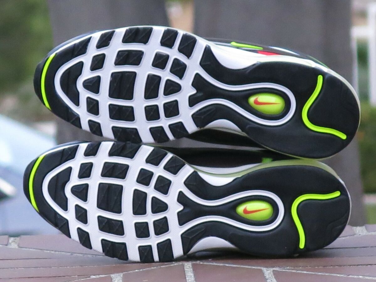 Nike Air Max Deluxe Men's Running, Cross Training Sneakers Nike Air Max Deluxe Men's Running, Cross Training Sneakers