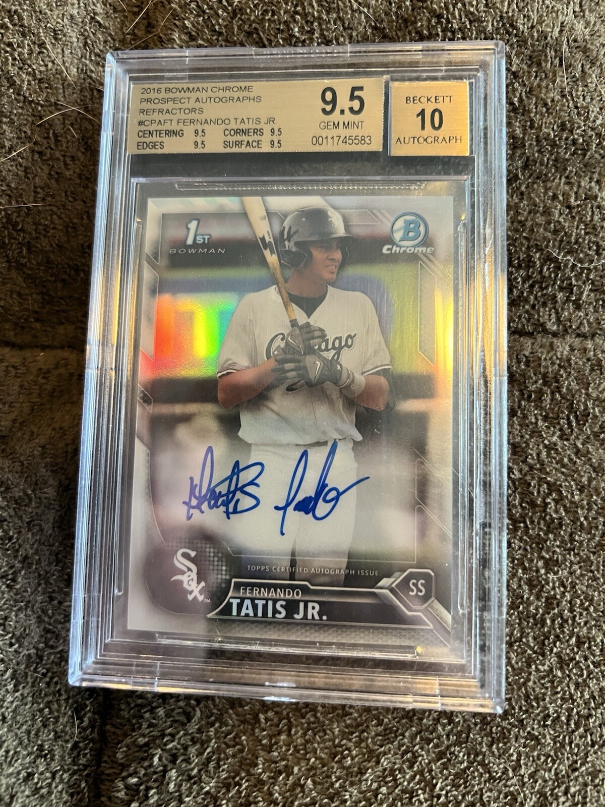 FERNANDO TATIS JR. 2016 BOWMAN CHROME 1ST REFRACTOR AUTO /499 BGS 9.5