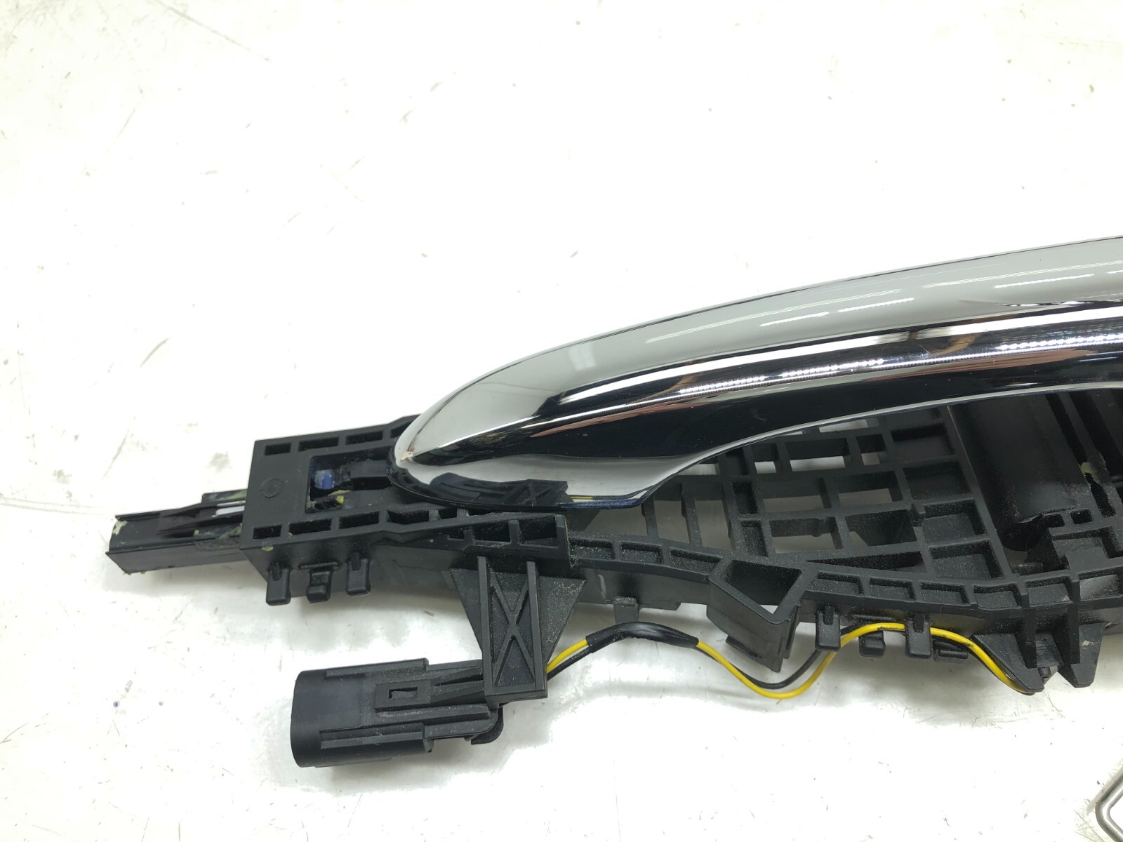 2014-2024 MASERATI GHIBLI S LEFT DRIVER FRONT EXTERIOR DOOR HANDLE CHROME OEM.