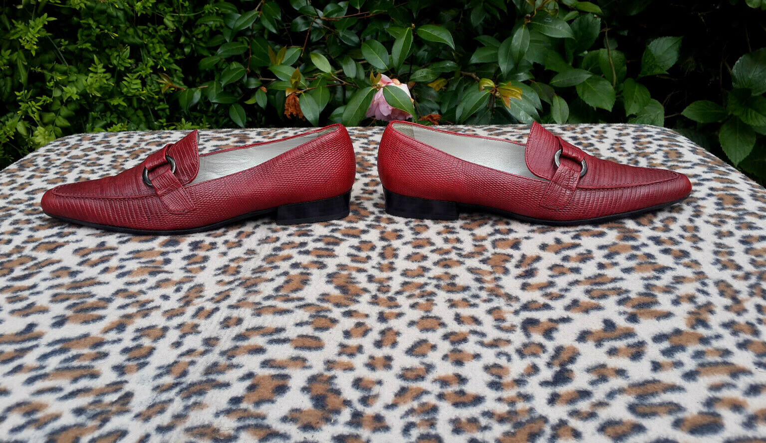 Peter Kaiser Ex Display Red Lizard pattern Leathe… - image 2