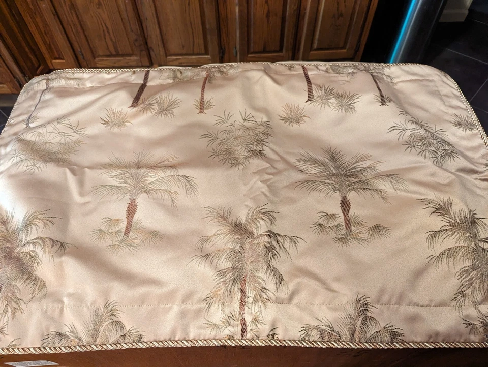 Hermoso Juego de 4 fundas de almohada de oro pálido brillante delicado diseño de palma Foto 2 de 4