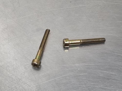 Porsche Pan-head Screw - 911 (1970-98), 912 - 900 067 002 02 (Set of 2) - Picture 2 of 3