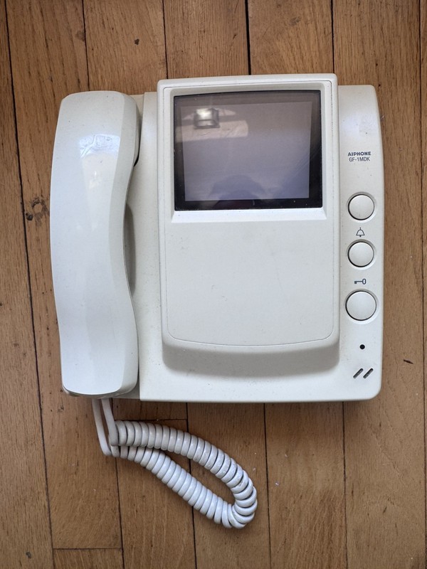 Aiphone GF-1MDK Intercom Unit Phone and Video with mount  LOW SHIPPING
