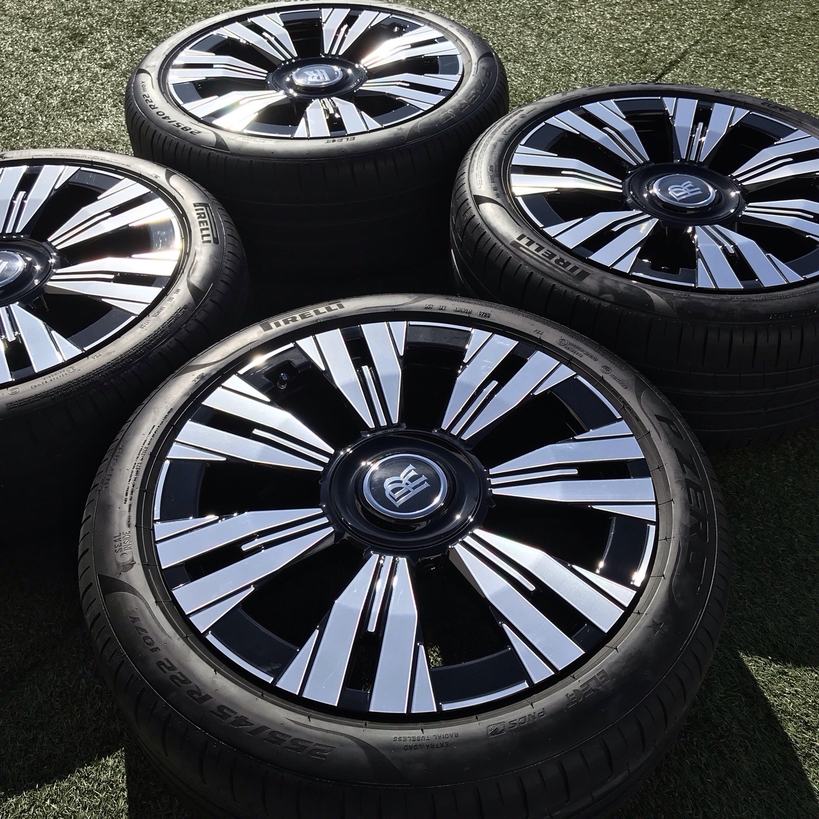 22 ROLLS ROYCE SPETCRE RIMS 2024 RIMS TIRES TPMS NEW ALL 4 GENUINE 5A2A585