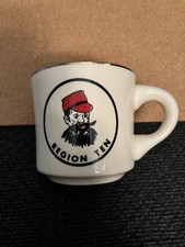 Vintage Mug BOY SCOUTS OF AMERICA BSA REGION TEN Mug Gold Rim Blackbeard Red hat
