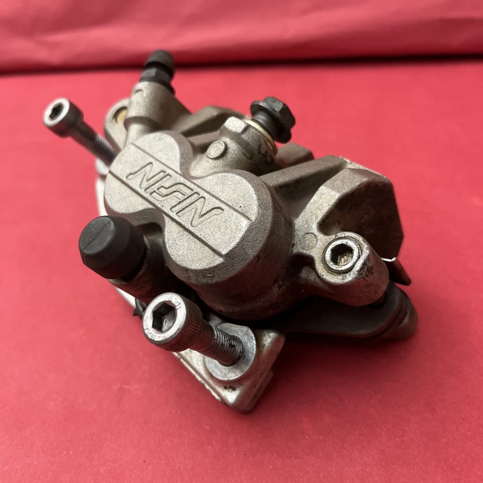 Pinza de freno delantera Kawasaki KX250F 04-08 2007 OEM con pastillas KX 250F Foto 2 de 4