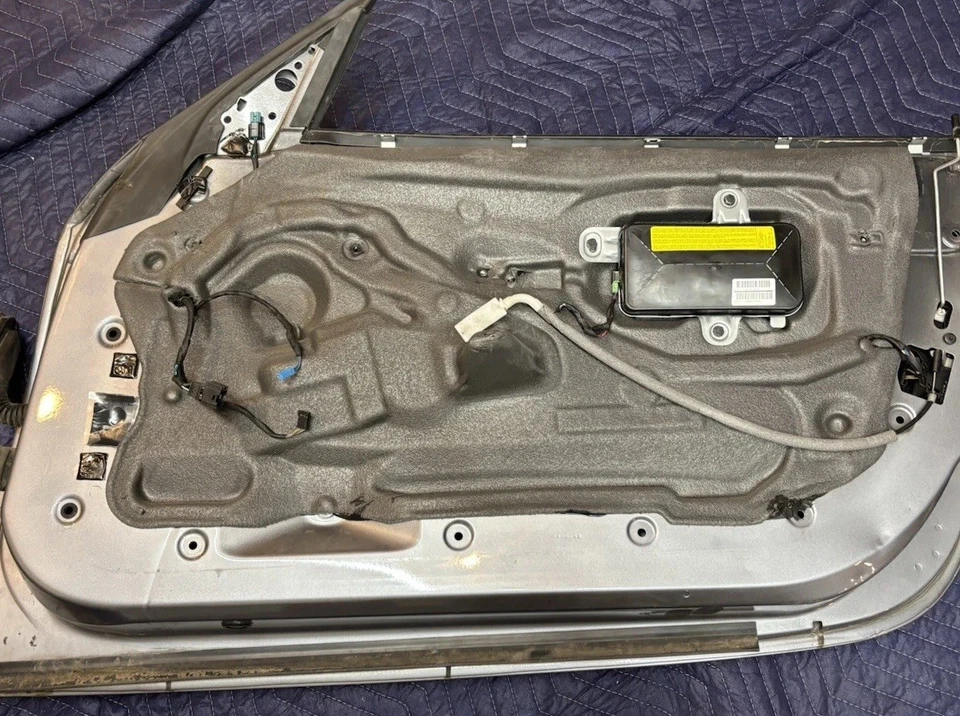 Puerta lateral del pasajero BMW (E85) Z4 2003-2008 gris plateado metálico OEM Foto 3 de 4