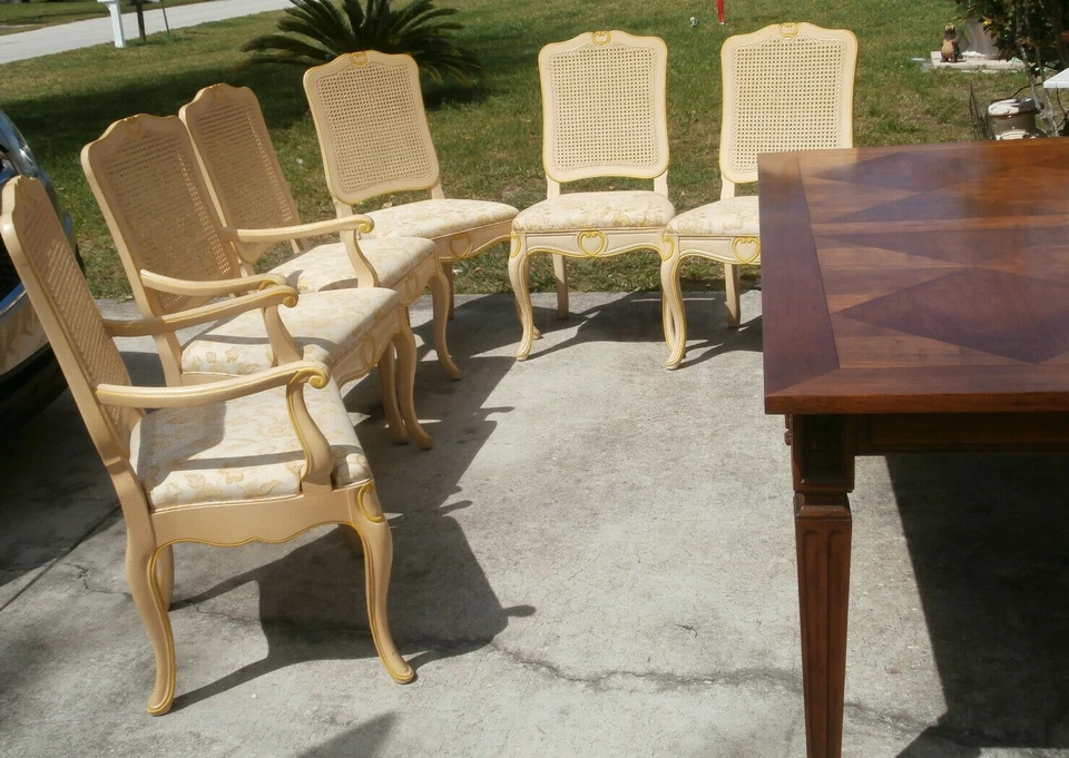 JUEGO DE COMEDOR PROVINCIAL FRANCÉS PANADERO VINTAGE ESPALDA CAÑA DE CAMPO Foto 3 de 4