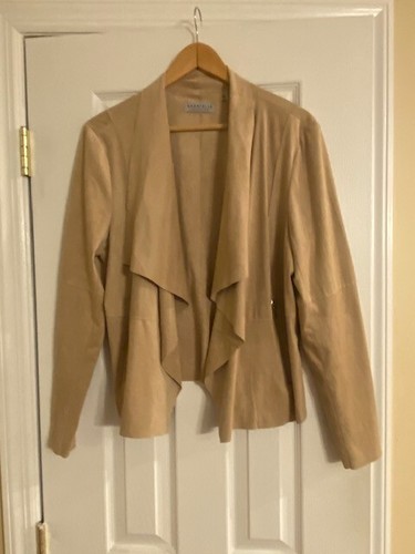 Bagatelle Damen hellbraun Kunstleder drapiert vorne offen Moto Edgy Jacke Größe XL