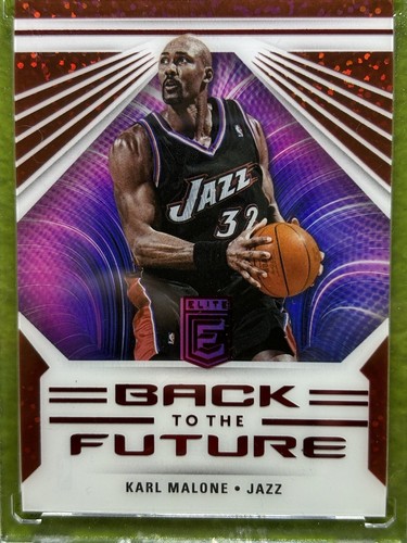 Karl Malone WHITE SPARKLE PRIZM Asia Red CLEAR Card SSP 2022 BACK to the FUTURE - Picture 3 of 24