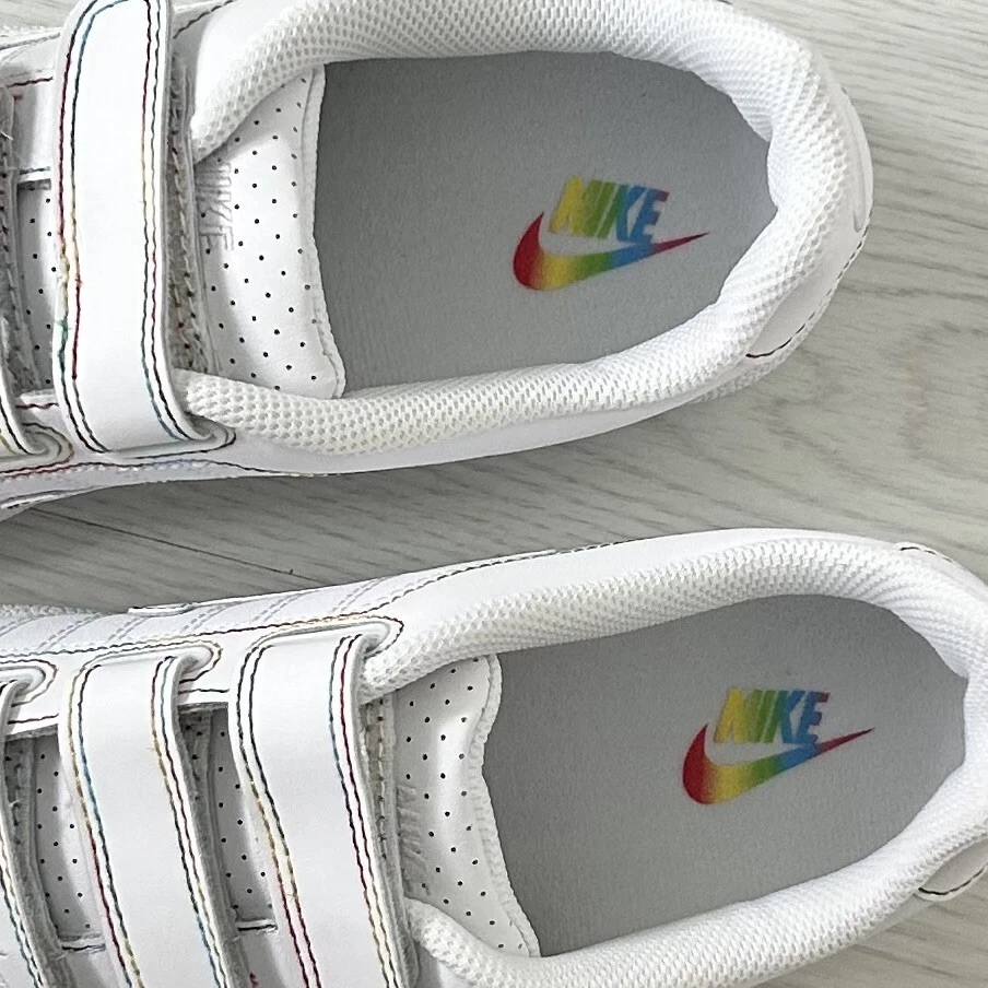 Nike court velcro top