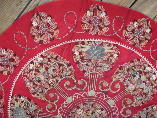 ANTIQUE 1890-1900 SUSANI SILK ROUND TABLE COVER AMAZING WORK OF ART - Picture 6 of 12