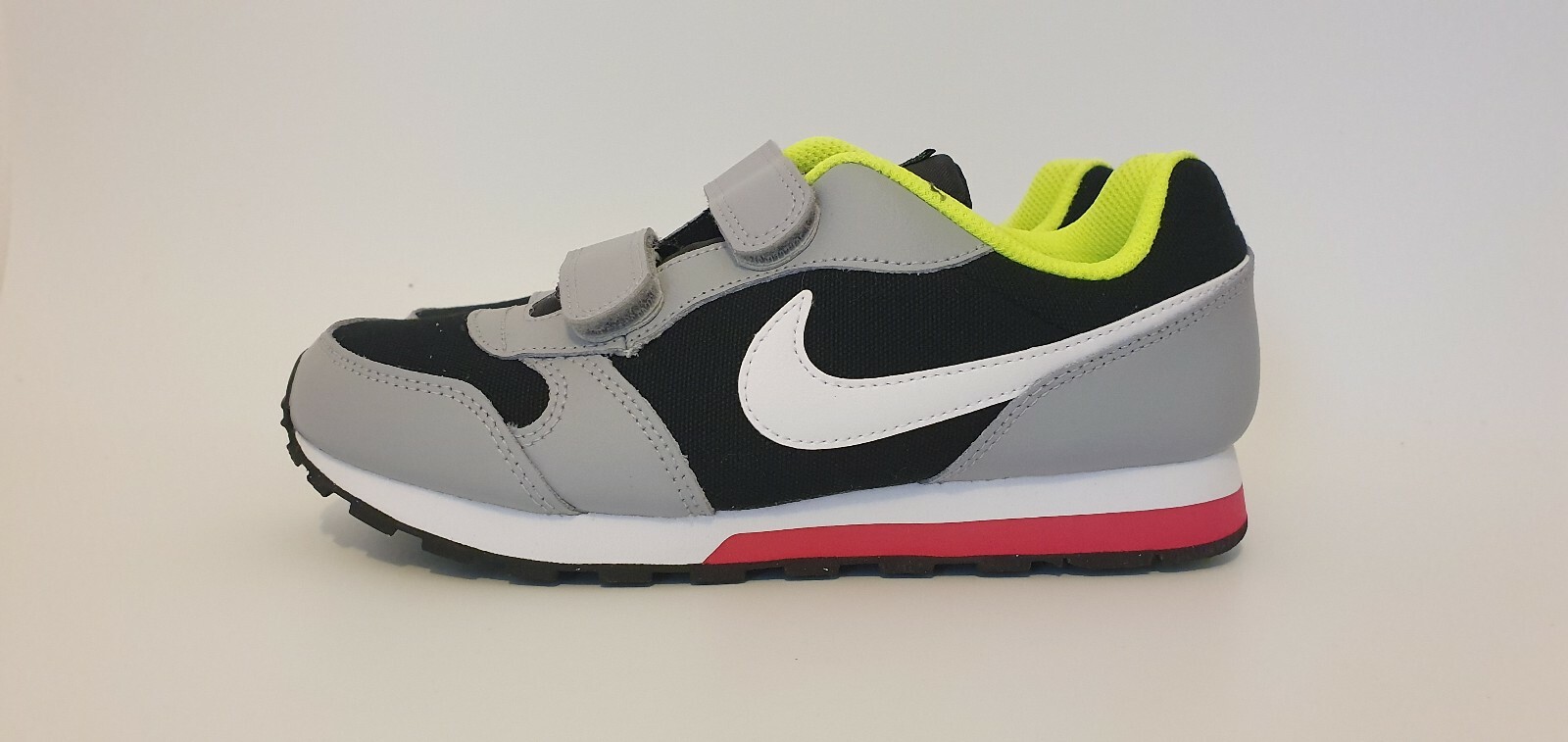 boys trainers size 8.5