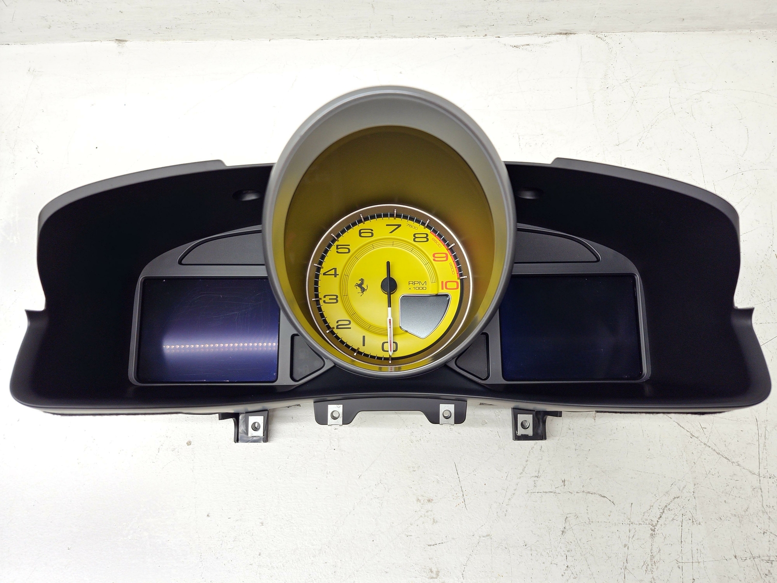 2017-2020 FERRARI GTC4LUSSO SPEEDOMETER INSTRUMENT CLUSTER YELLOW DIAL 317695