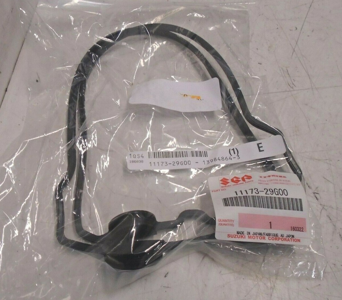 2004-2005 Suzuki GSXR 600 OEM Valve Cover Gasket | 1117329G00
