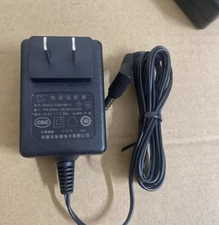 DK012-133075H-C AC Adapter For Shark Vacuum Cleaner 13.3V 0.75A 5.5*2.1